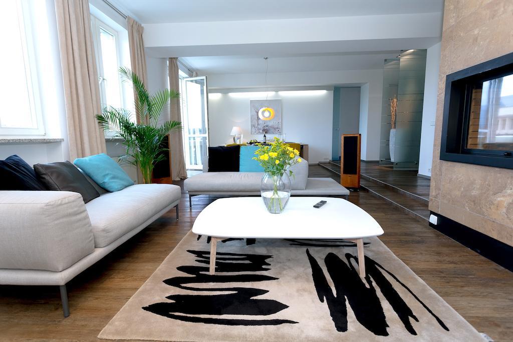 Vilnius Apartments & Suites - Gedimino Avenue Buitenkant foto