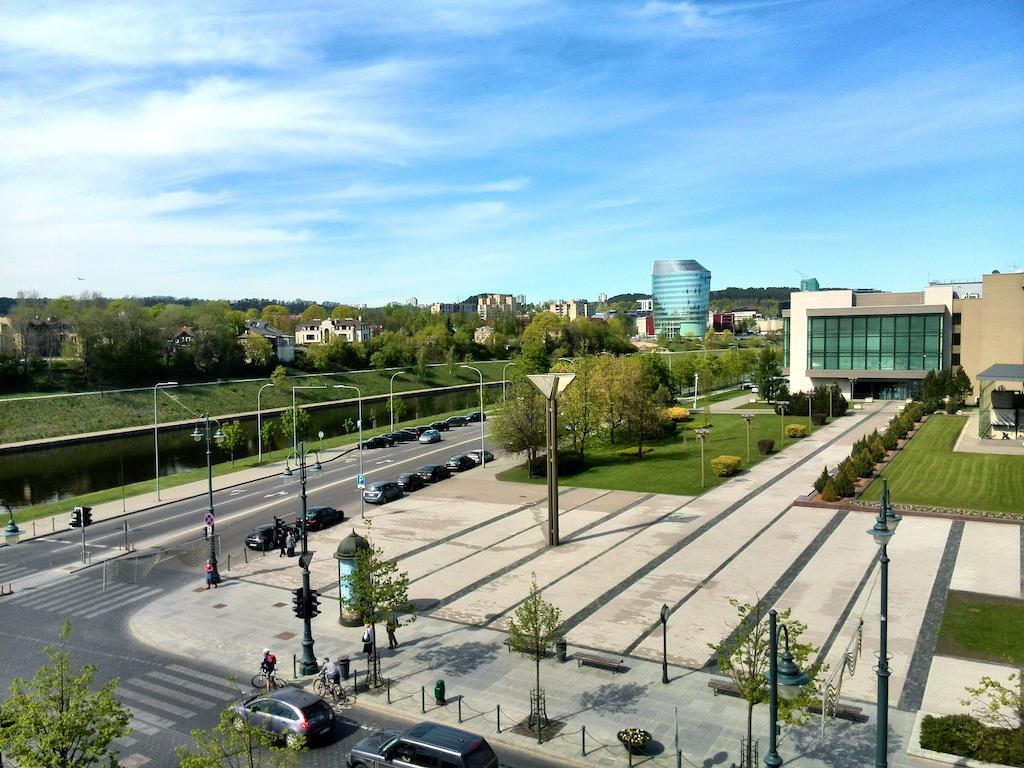 Vilnius Apartments & Suites - Gedimino Avenue Buitenkant foto