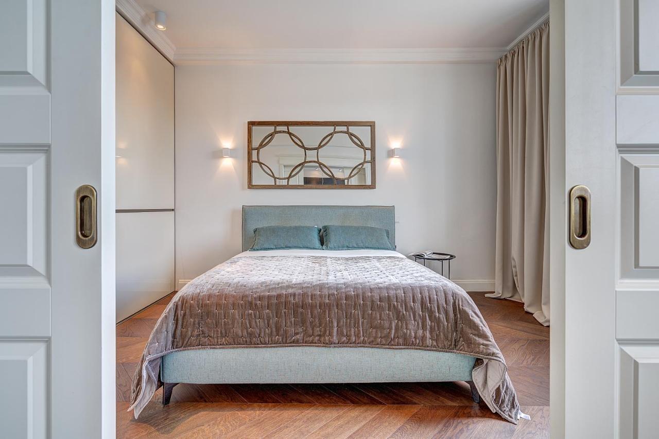 Vilnius Apartments & Suites - Gedimino Avenue Buitenkant foto